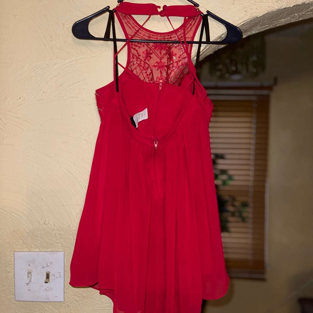 Red beautiful 2 piece skirt set - Picture 2 of 2